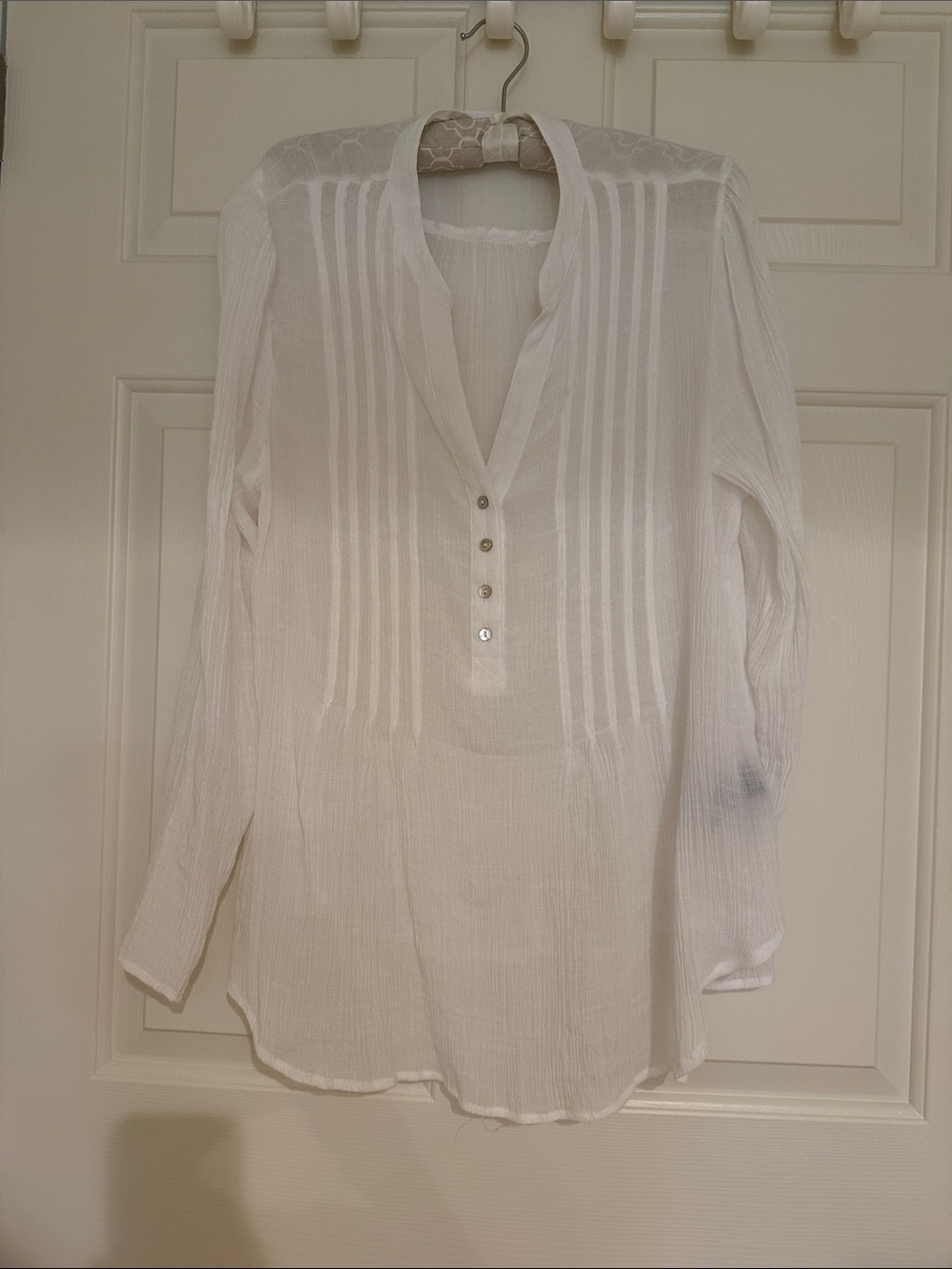 Light weight women's top